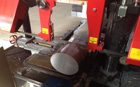 熊口镇卧式带锯床加工时出现明显振荡如何排查？